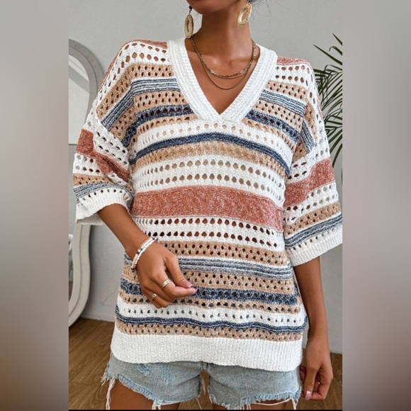 Monroe- striped hollow out half sleeve knitted sweater - Picture 3 of 3